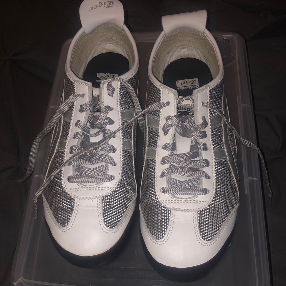 Men silver ASICS